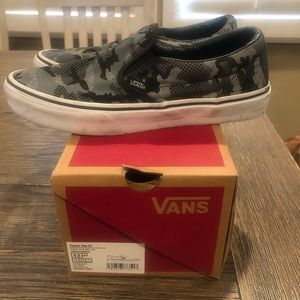 GUC Camo slip on Vans